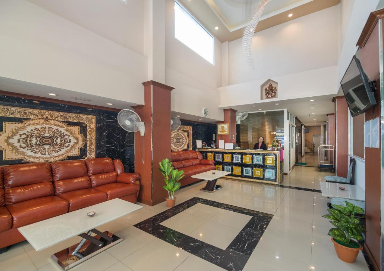 Regenta Central Residency Паттайя Экстерьер фото